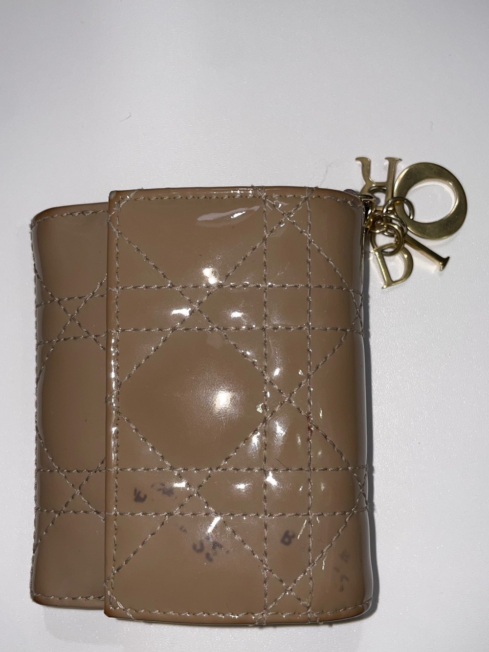 Authentic Christian Dior Patent Cannage Lady Dior Lotus Wallet Warm Taupe